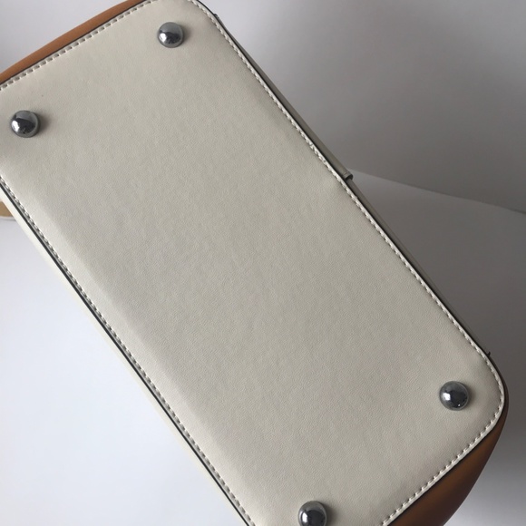 Bostanten Women's Leather Bucket Handbag in Beige and Yellow - Picture 7 of 7